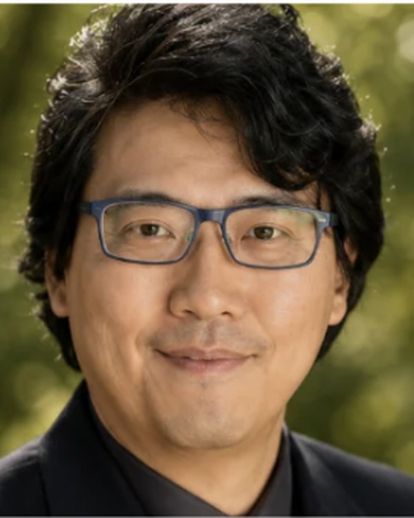 Dr. Jun Zhang portrait